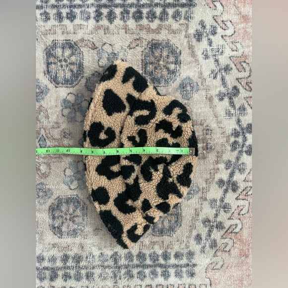 Free People NWT Leopard Camel/Black Teddy Bucket Hat Women’s O/S - Picture 4 of 4